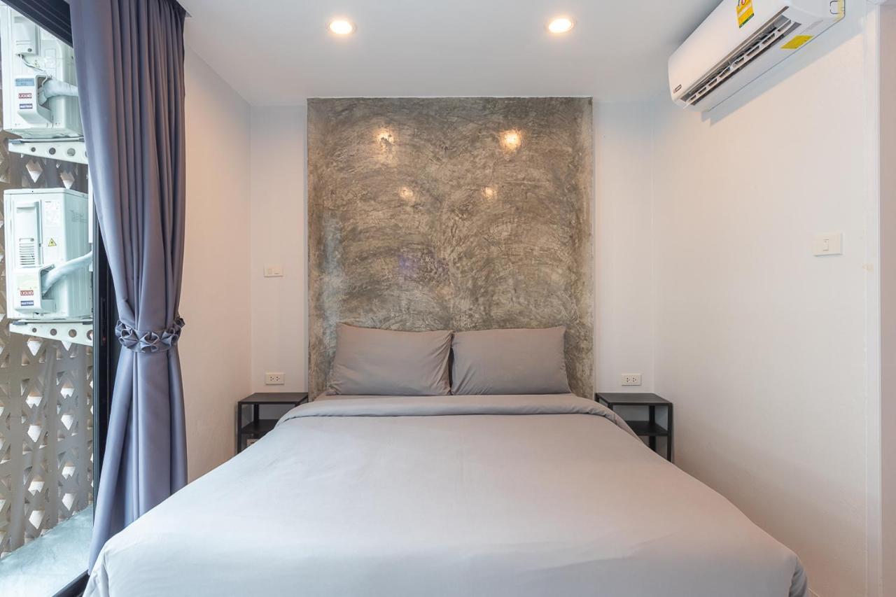 Minimal House Patong (Adults Only) Vandrehjem Eksteriør billede